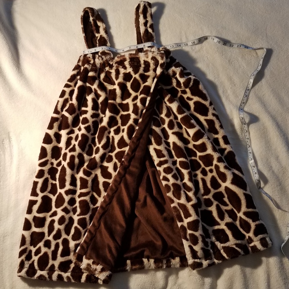 Journey Giraffe print Blanket wrap